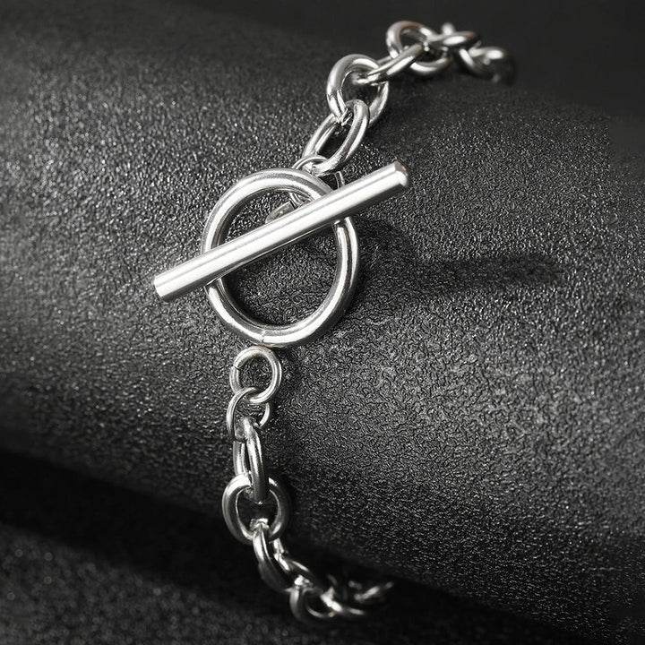 BowLift | Classy Paperclip Circle Bar Clasp Bracelet