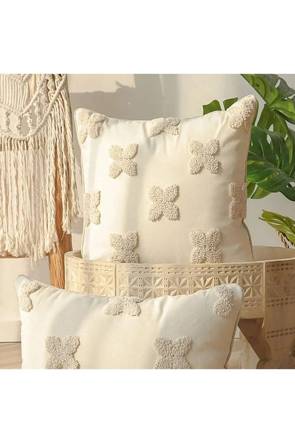embroidered cushion cover | Bowlift