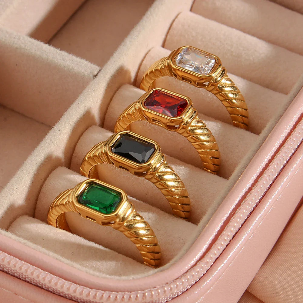 BowLift | Cross Striped Baguette Diamond Ring