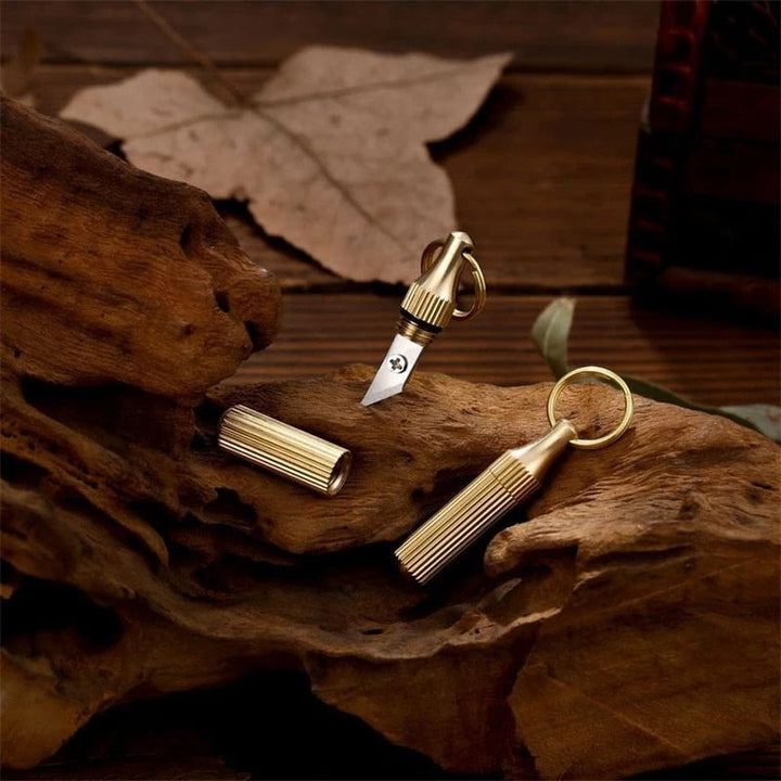 BowLift | Pocket Capsule Outdoor Survival Mini Knife