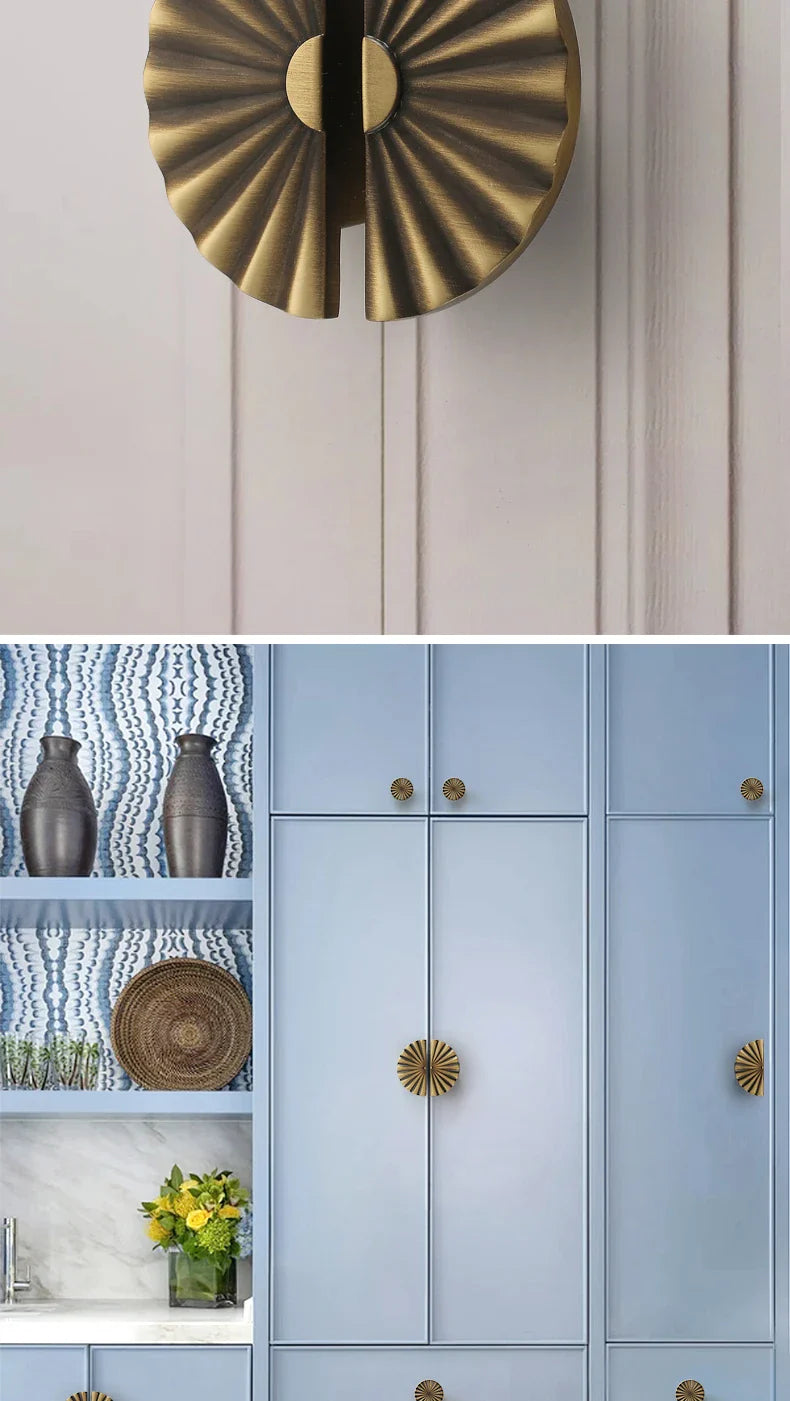 Bronvella ArcRetro Furniture Handle in Antique Copper Bowlift