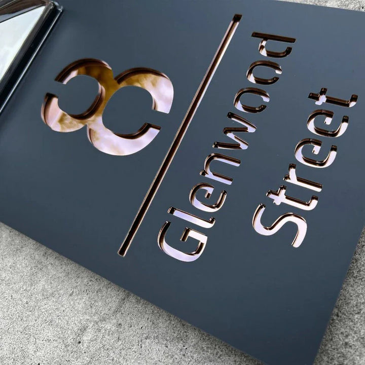 BowLift | Solar House Address Sign Light