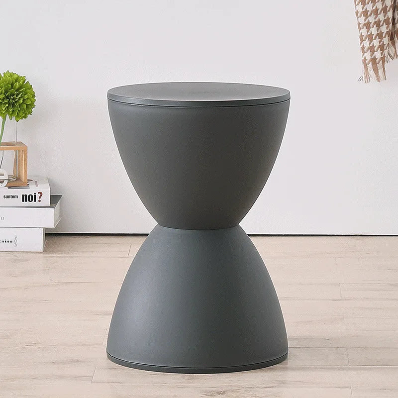 BowLift | Minimalist Side Table Made of Plastic