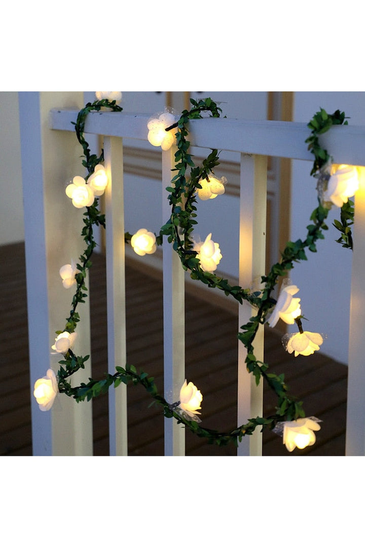 white rose light garland | Bowlift