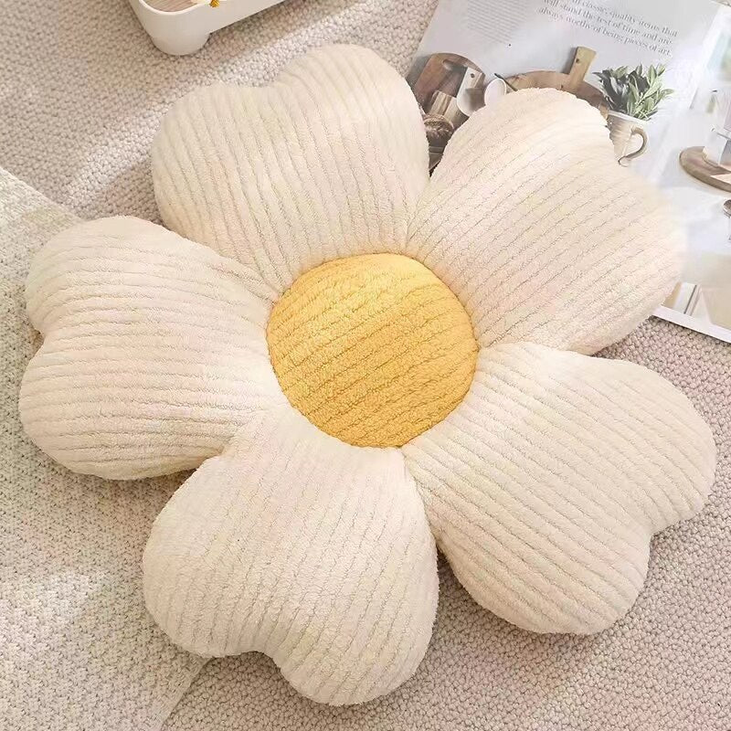 BowLift | Fluffy Clover Flowers Pillow