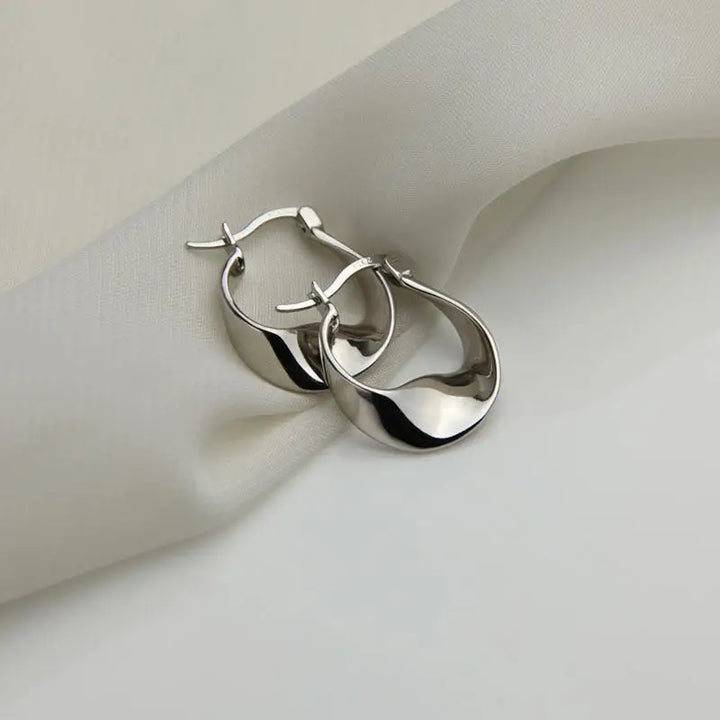 BowLift | Minimal Flattened Irregular Hoop Earrings