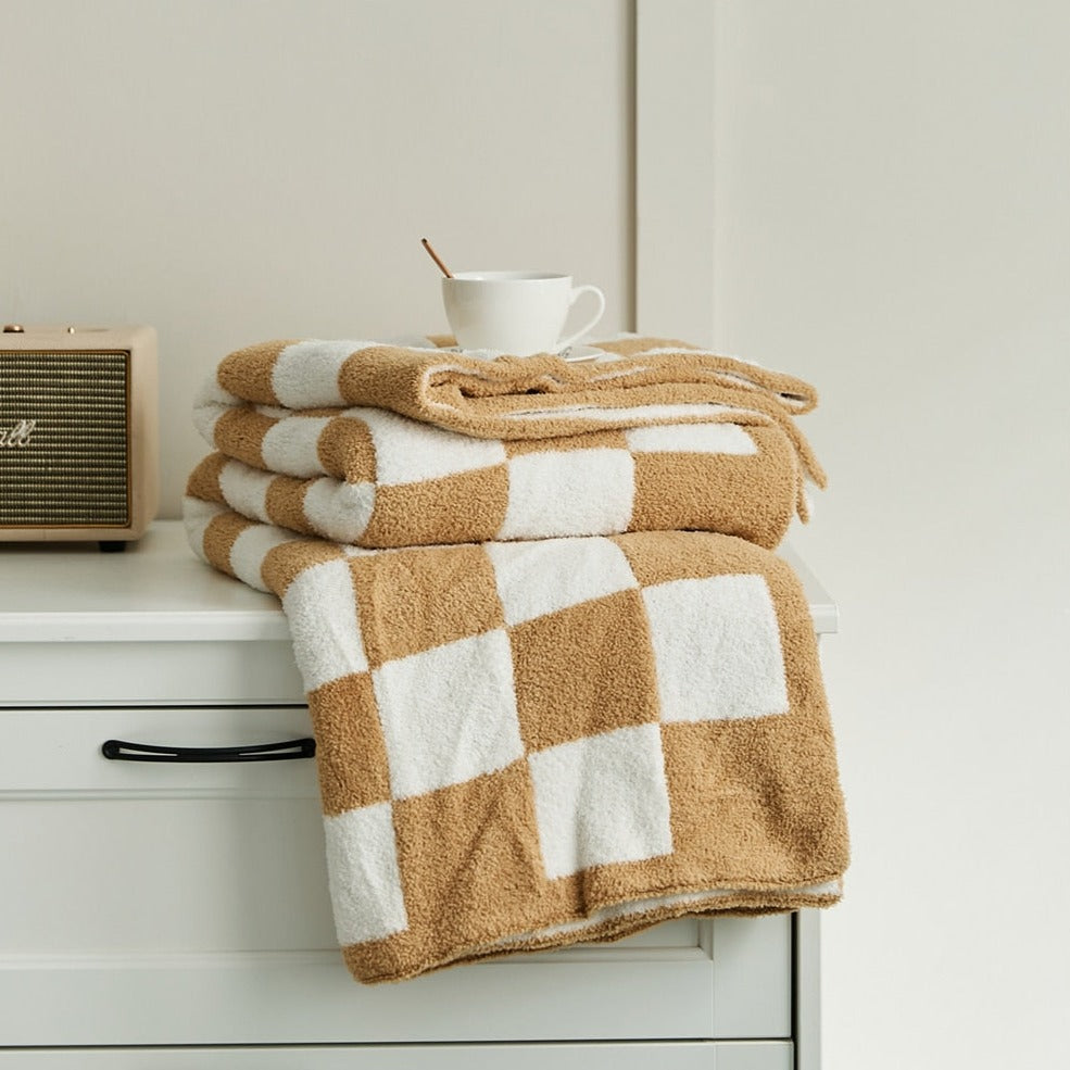 COLOURFUL CHECKERBOARD THROW | Bowlift