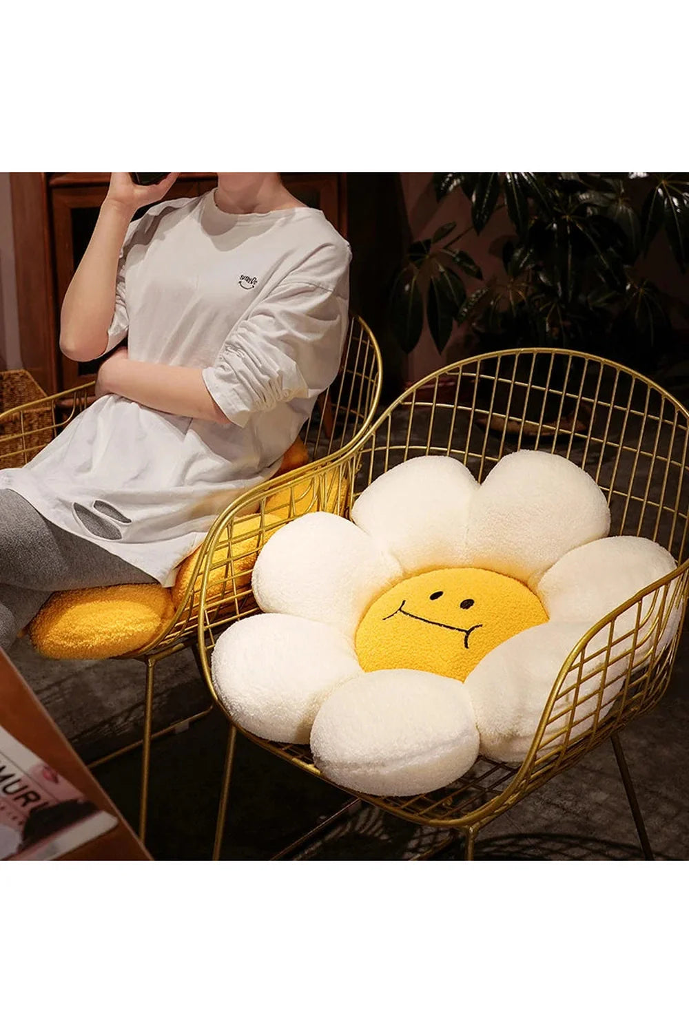 Smile Cushion | Bowlift