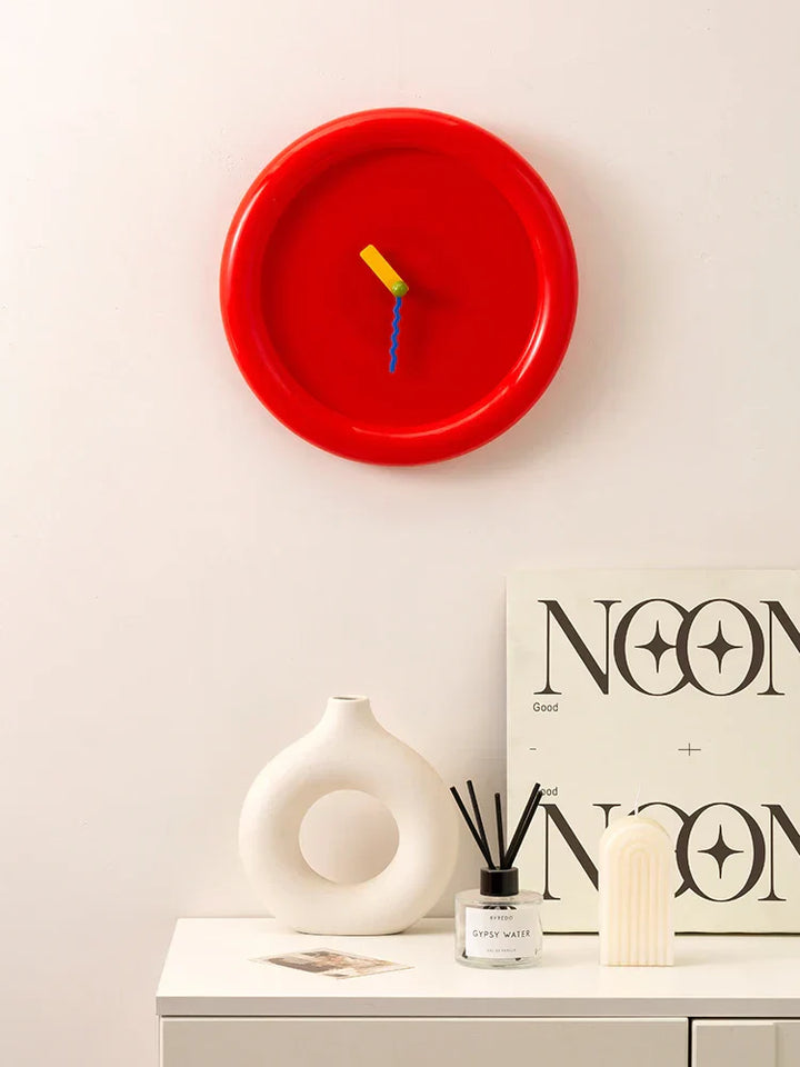 EpeiusHome – Memphis Wall Clock for Elegant Spaces Bowlift