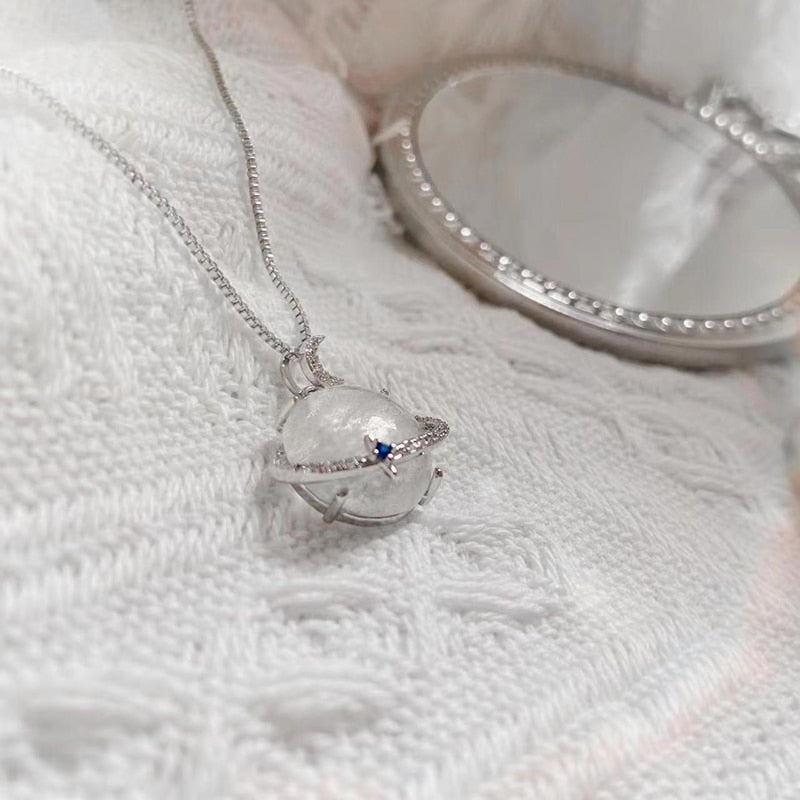 BowLift | Elegant Lunar Bliss Crystal Necklace