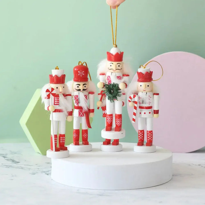 BowLift | BritishTradition | Luxury Puppet Nutcracker Set