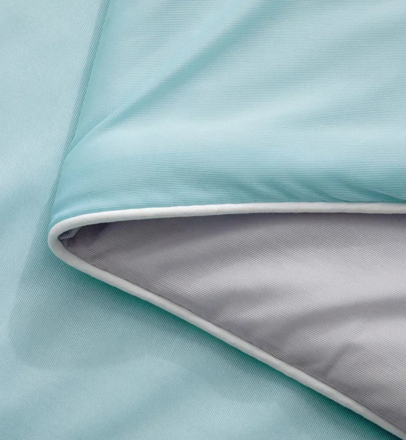 High-Quality Cooling Blanket – Smooth Air-Conditioning Comforter, Lightweight Summer Quilt with Double-Sided Cooling Fabric | Bowlift