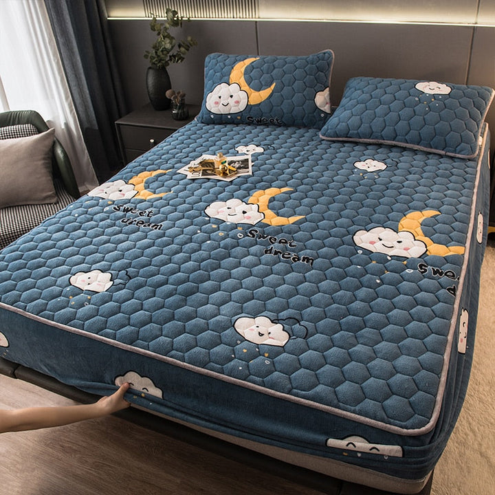 BowLift | Elegant Velvet Thick Mattress Cover
