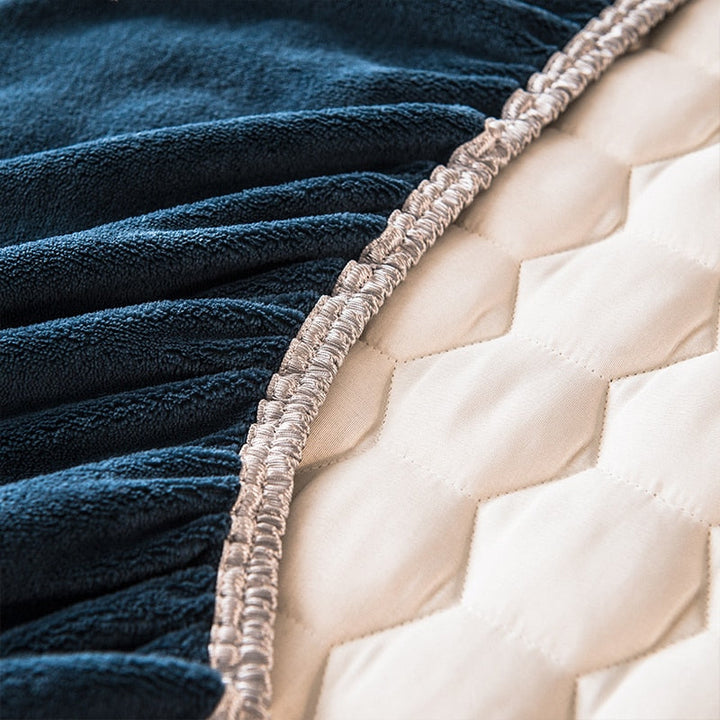 BowLift | Elegant Velvet Thick Mattress Cover