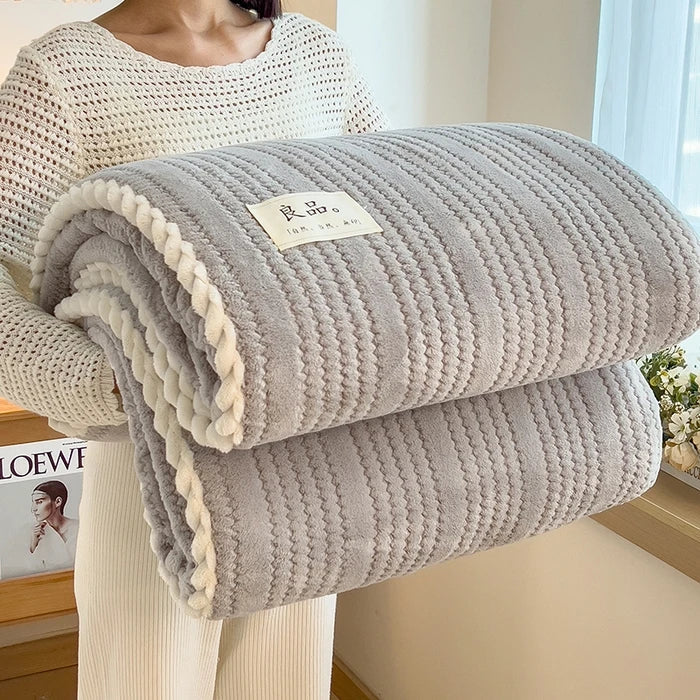 BowLift | Throw Blanket WarmHug | Fluffy Flannel | Checkered Design | For Sofa & Bed | Four Seasons