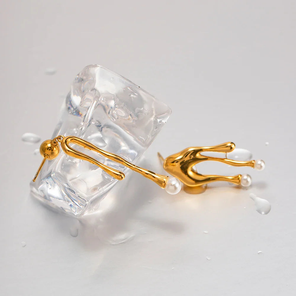 BowLift | 18k Dainty Asymmetrical Melted Gold Pearl Earrings