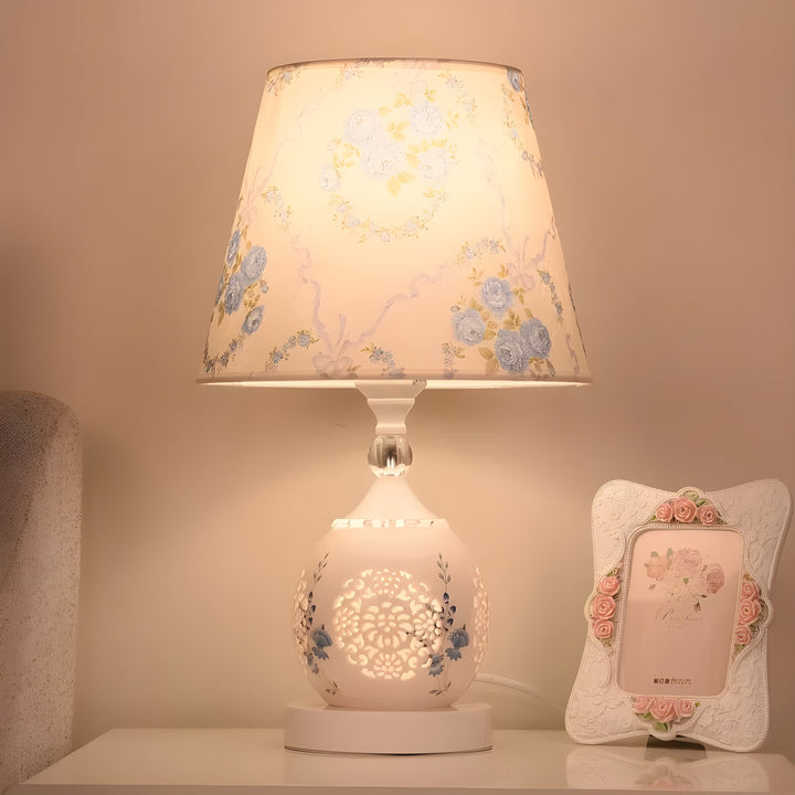 BowLift | Lustrelia Crystal Optic Table Lamp | LED Lighting & Touch Function | Elegant Play of Light | 220V | Plastic