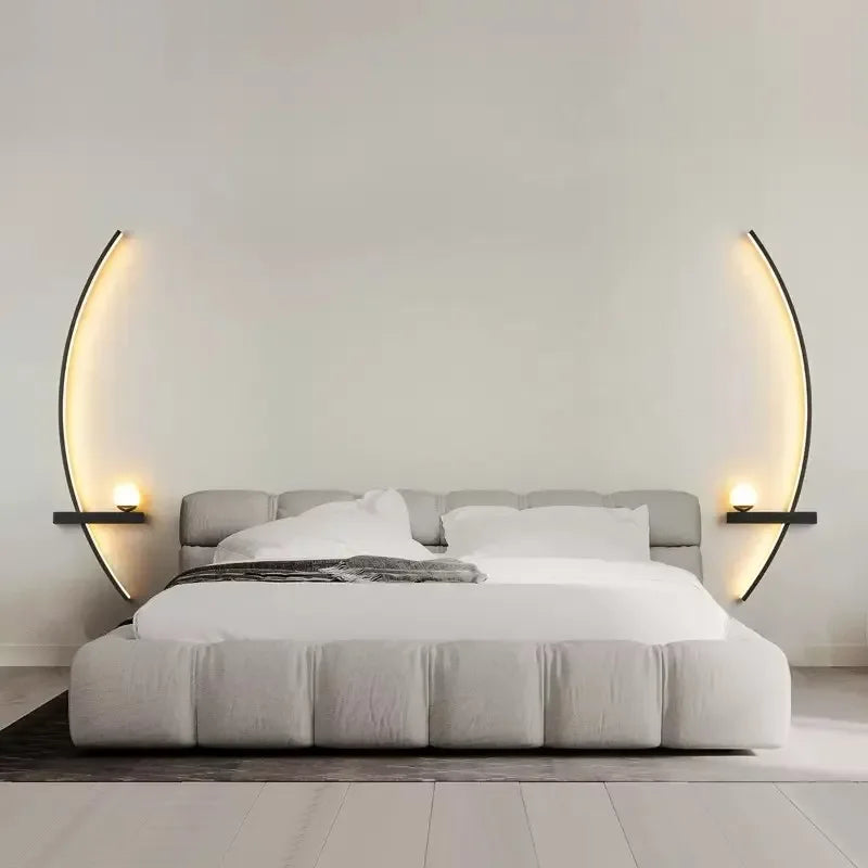 BowLift | Contemporary Edge Wall Lamp – Black & Gold Indoor/Outdoor Lighting for Modern Spaces