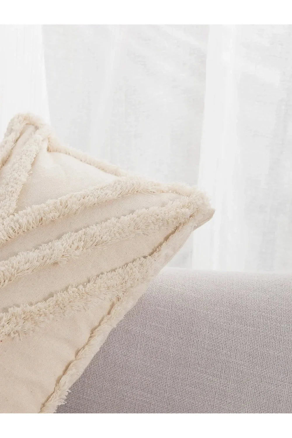 tufted Bohemian pillow cover | Bowlift