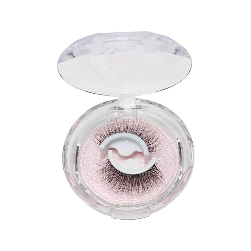 BowLift | Reusable self-adhesive lashes for dramatic moments