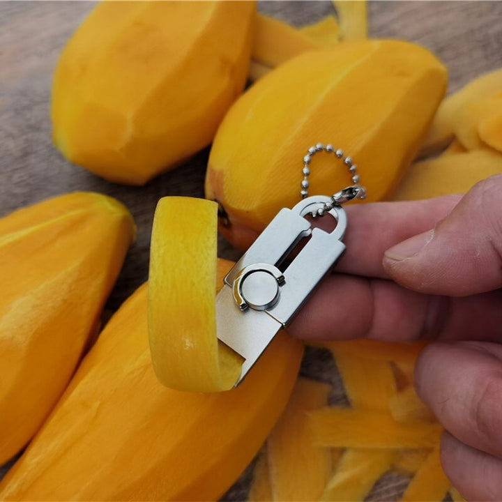 BowLift | Stainless Steel Mini Vegetable Peeler Keychain