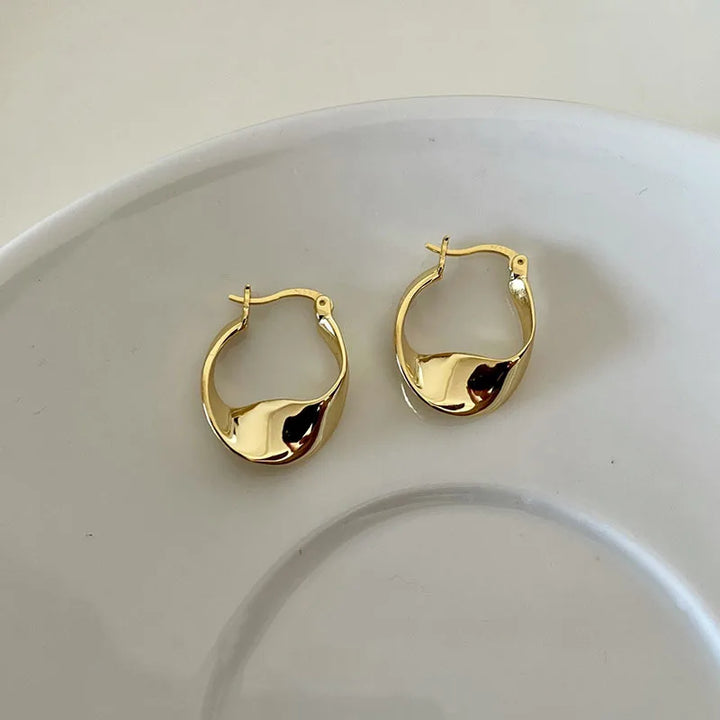 BowLift | Minimal Flattened Irregular Hoop Earrings
