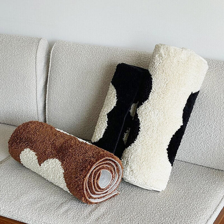 Black & White Abstract Narrow Rug | Bowlift