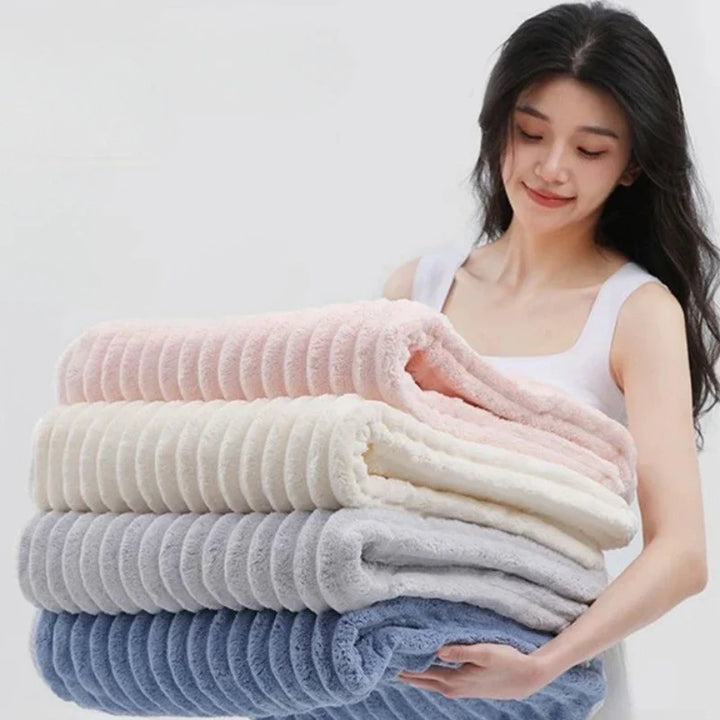 BowLift | Quick Absorption Coral Plush Towel