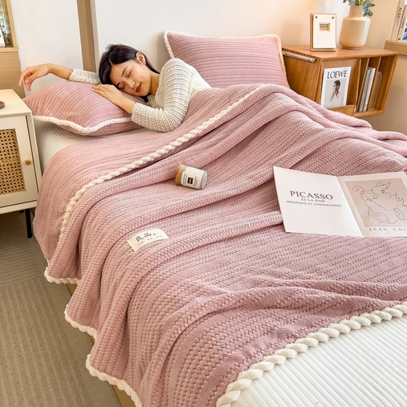 BowLift | Throw Blanket WarmHug | Fluffy Flannel | Checkered Design | For Sofa & Bed | Four Seasons