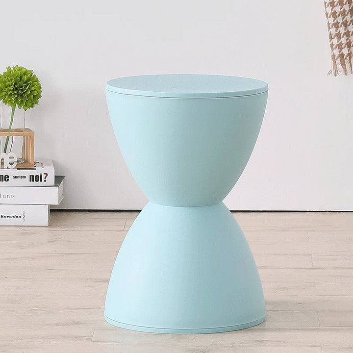 BowLift | Minimalist Side Table Made of Plastic