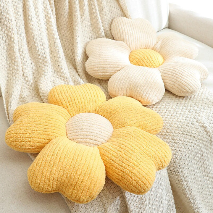 Fluffy Clover Flower Cushion | Bowlift