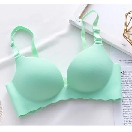 BowLift | GlowBra — Invisible comfort that makes your silhouette shine