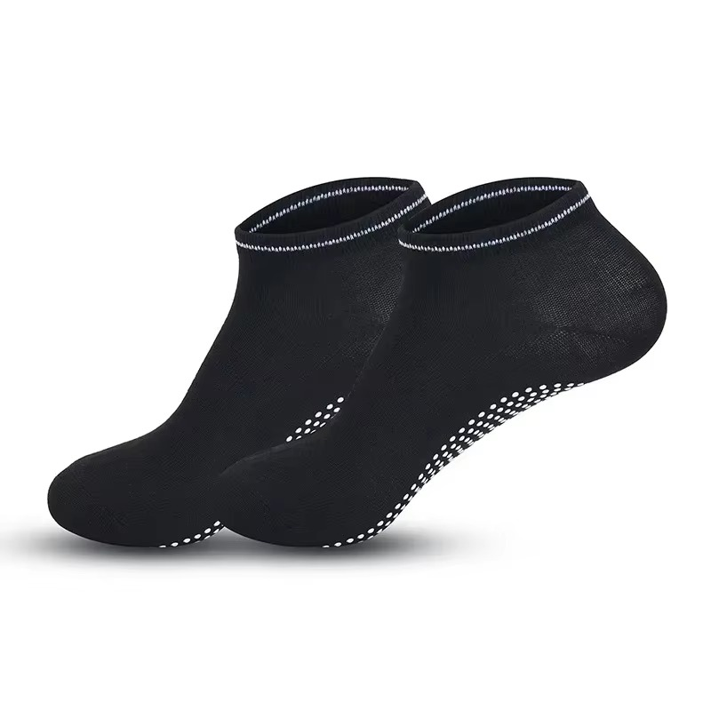 BowLift | Women Anti Slip Cotton Yoga Socks for Trampoline and Sports