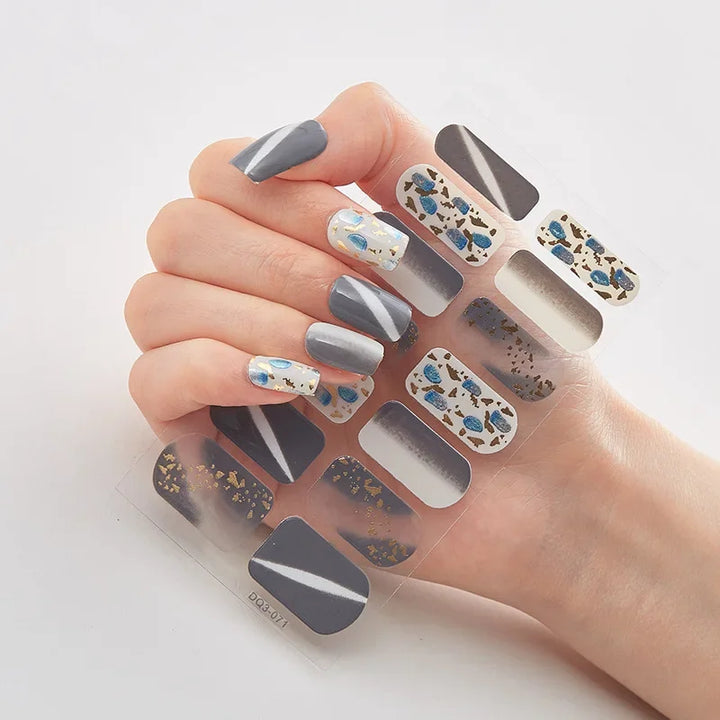 BowLift | Christmas Nail Stickers | Festive Designs | Easy to Apply
