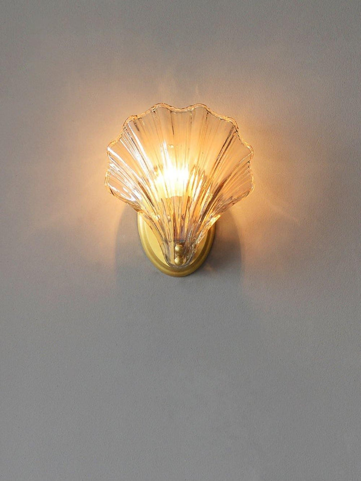 Shell wall lamp - Bring maritime elegance into your home | Bowlift