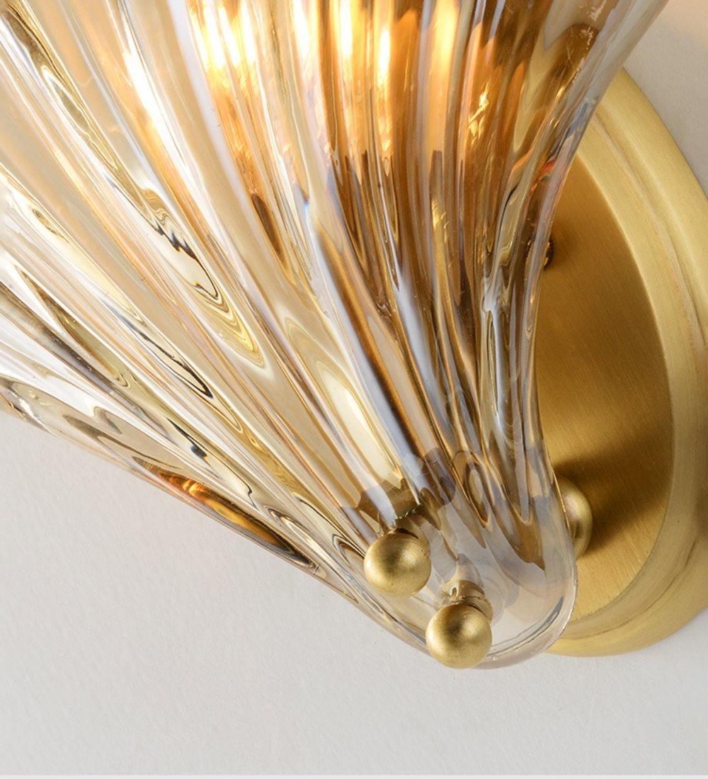 Shell wall lamp - Bring maritime elegance into your home | Bowlift