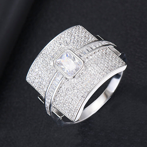 BowLift | RegalRings Timeless Fashion Statement
