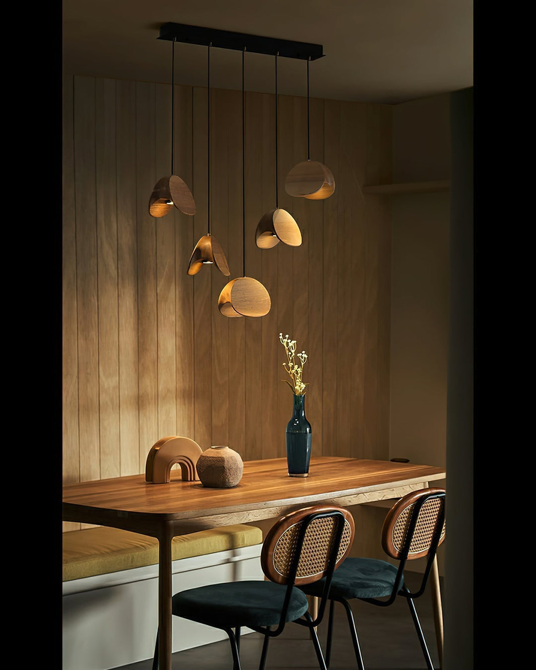 BowLift | Pendant Lamp with a Simple, Elegant Look