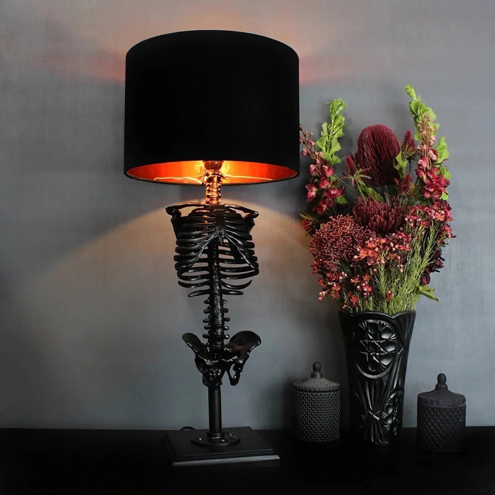 BowLift | Gothic Skeleton Table Lamp – Handmade and Mysterious Design