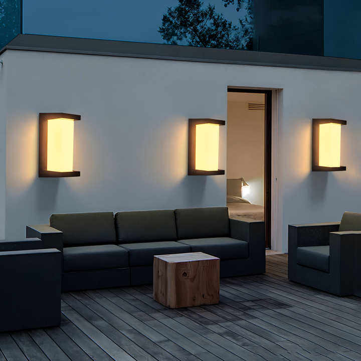 Smart Outdoor Wall Lamp with Motion Sensor – LED Lighting for Security and Atmosphere | Bowlift