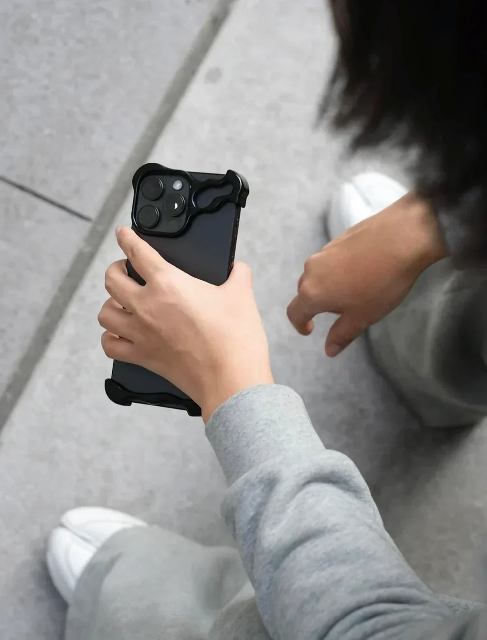 TitanShield Case - Stylish Protection for iPhone Edges Bowlift