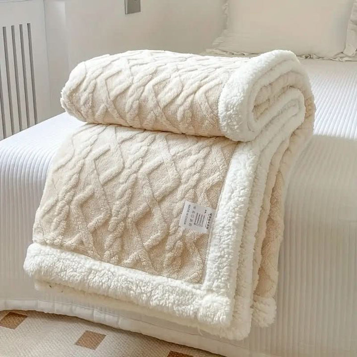 BowLift | Luxurious Cuddly Blanket for Every Season