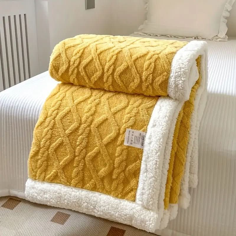 BowLift | Luxurious Cuddly Blanket for Every Season