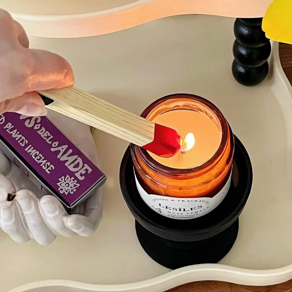 BowLift | Stylish Refillable Butane Lighter in Matchstick Design