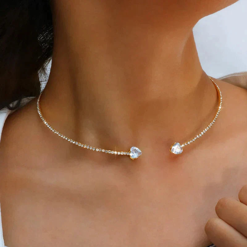 Radiant Choker Necklace with Beautiful Stones | Unique Accessory! Bowlift