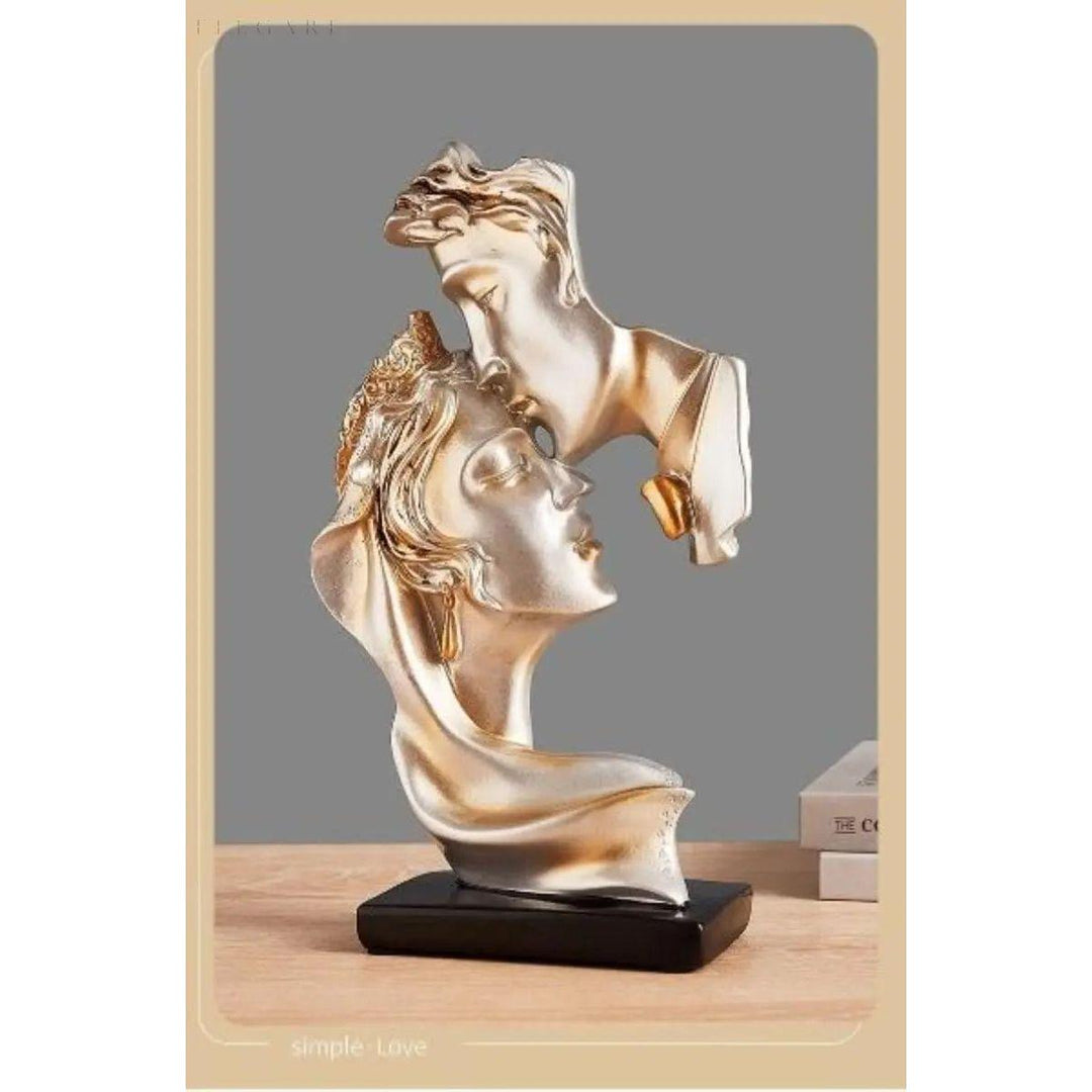 Sweet Kiss - Forehead-kissing Love Couple Statue | Bowlift