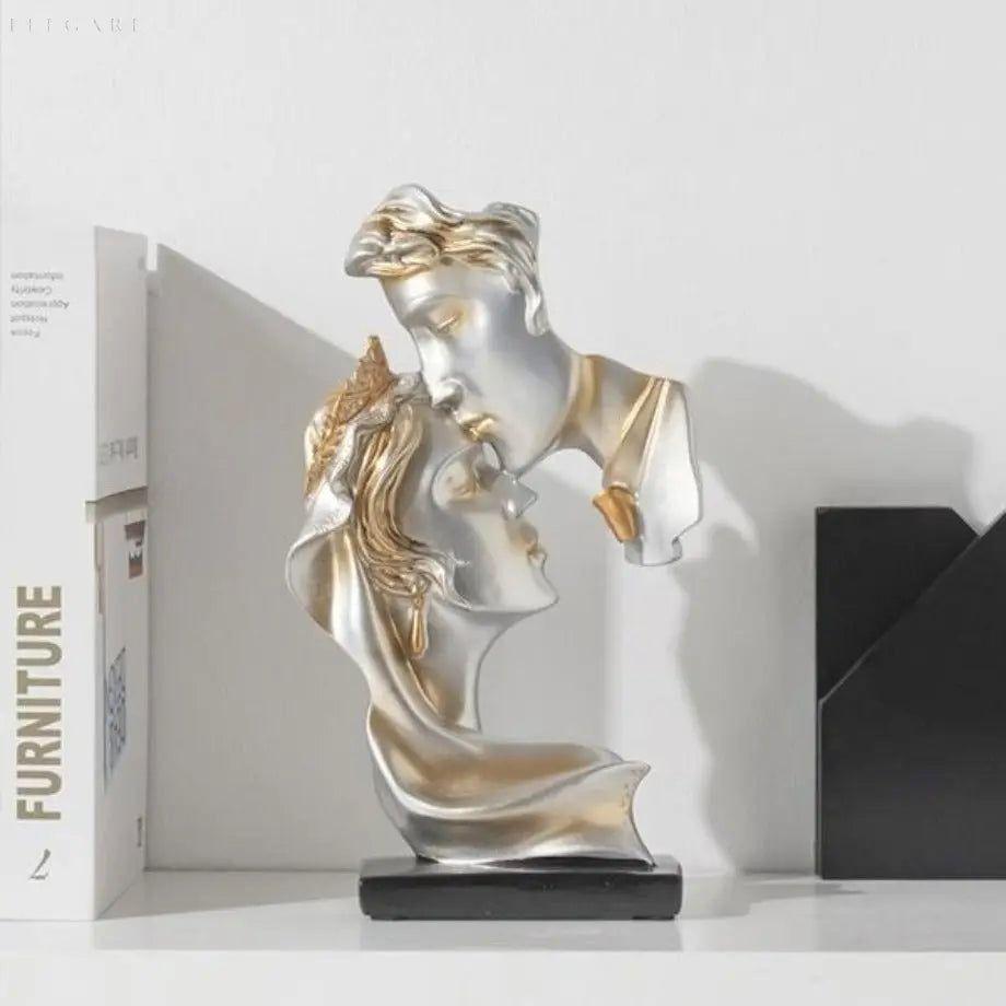 Sweet Kiss - Forehead-kissing Love Couple Statue | Bowlift