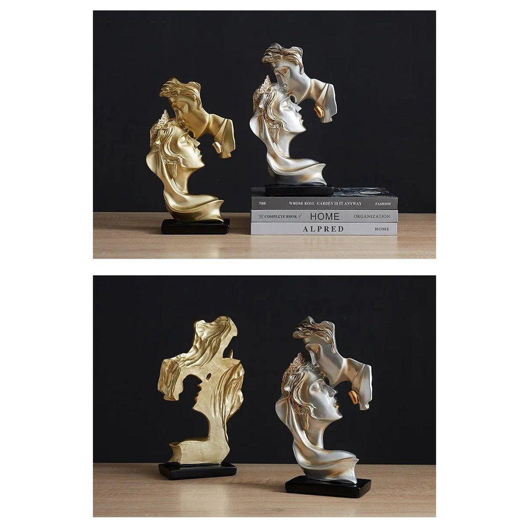 Sweet Kiss - Forehead-kissing Love Couple Statue | Bowlift