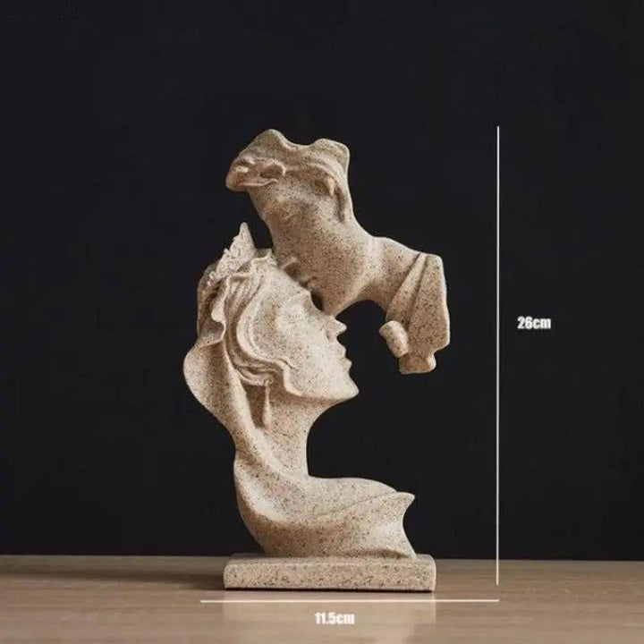 Sweet Kiss - Forehead-kissing Love Couple Statue | Bowlift