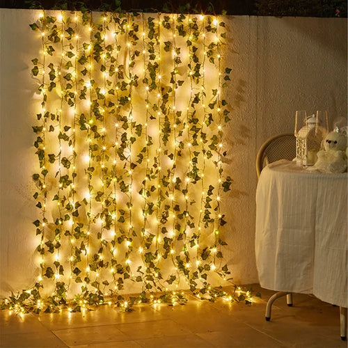 BowLift | Christmas LED Lights in the Shape of Green Leaves – Energy Saving, Batteries, High Quality, Perfect for Decoration